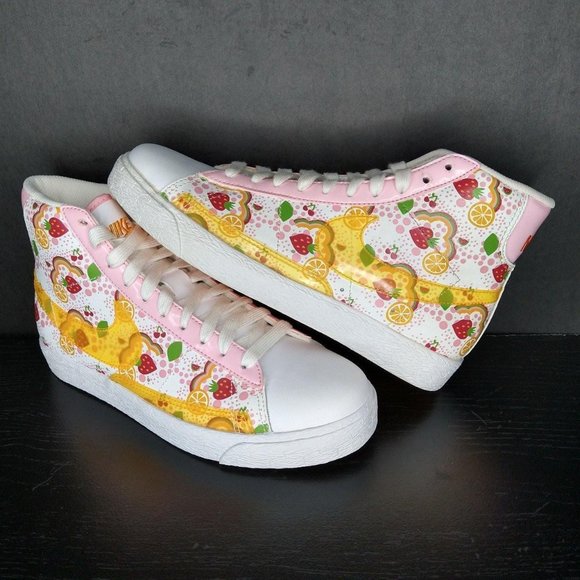 2010 Nike Blazer Strawberry Shortcake